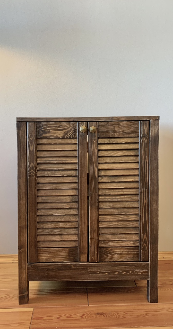 МАЛЕНЬКАЯ ТУМБА ПОД РАКОВИНУ